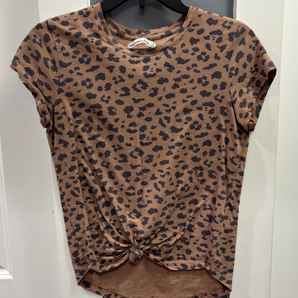 Abercrombie & Fitch Brown Leopard Print Tee
